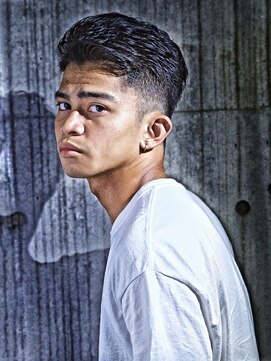 モイ(moy) フェードカット バーバースタイル スキンフェード〔浅草/上野〕