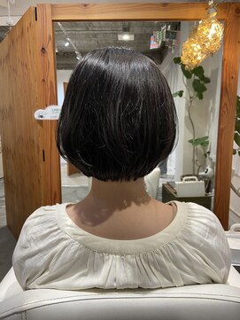 レイドバック(LAID-BACK) 【LAID-BACK 高内】ショートボブ