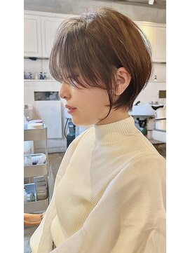 髪質改善と縮毛矯正の専門店 サンティエ(scintiller) 大人綺麗な小顔襟足スッキリショートボブ　30代40代50代