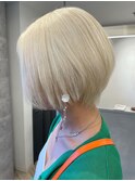ショートボブハイトーンベージュカラーミルクティーベージュ韓国