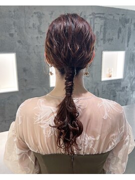 メク(meku) ゆるふわローポニー