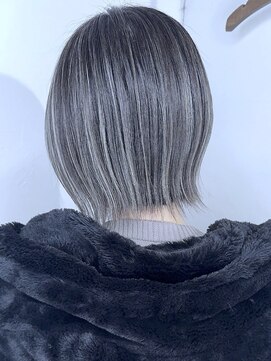 ブレイズヘアー(BLAZEhair) 【白髪撃退】ホワイトハイライト×ブリーチ３回