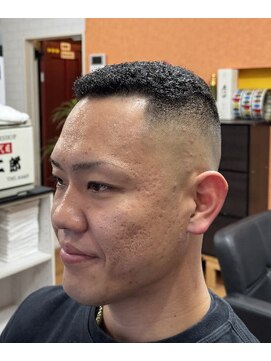 ピシャッとニ代目銀二郎 二グロパーマ