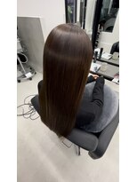 エン 久安(en.)&nbsp;思わず触れたくなる美髪ロングヘア