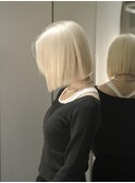 ホワイトブロンドボブ