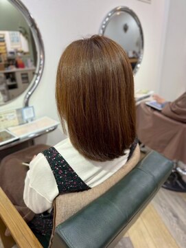 ビィーワンイースト(Be 1 EAST) ミディアムカット