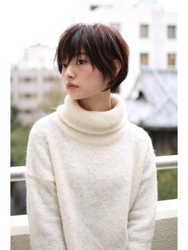 マグノリア(MAGNOLIA) モード漂うコンパクトラフショート