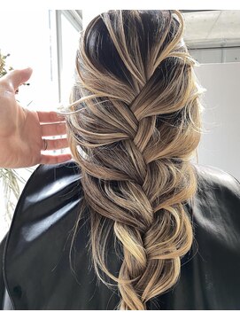 レディアル 大宮(REDEAL) 【REDEAL大宮】コンパクトバレイヤージュ［バレイヤージュ]