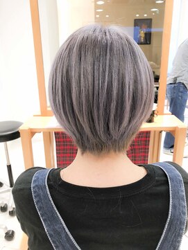 デイズ(days) 前下がりショートボブ/ハンサムショート/耳掛け/ツーブロック