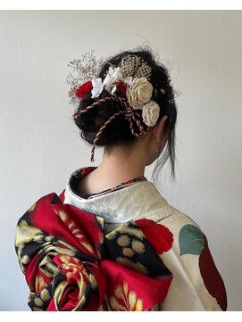 コーチ(COACH) 振袖ヘア着付け