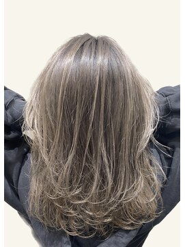 シロ(shiro) バレイヤージュカラー/デザインWカラー