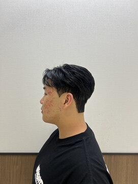 ステージ(STAGE) ダウンパーマ　韓国メンズヘア　カルマパーマ　センターパート