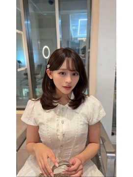 フィル 横浜(fil) 丸みひし形レイヤー_オリーブベージュレイヤーカット