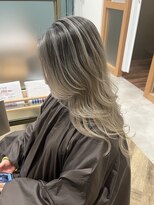 プラス ファースト ヘア(Plus 1st)&nbsp;シャドールーツ×グレージュ×ケアブリーチ