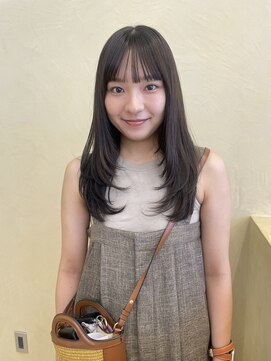 スニュウ(snuw) 【snuw mina】レイヤーカット/顔周りカット/透明感カラー/伏見