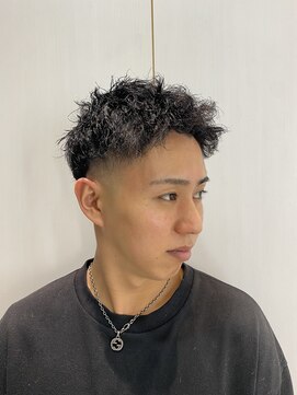 ヘアーアンドグルーミング ヨシザワインク(HAIR&GROOMING YOSHIZAWA Inc.) ツイストスパイラルパーマ/フェード/爽やか/バーバー/眉毛