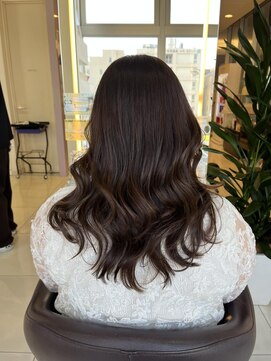 フィッツ(Fits) 艶髪スタイル