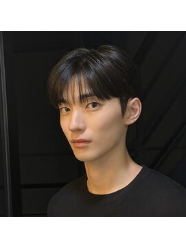 ジーエヌエム ゴニアンドムジン(G.N.M GUNHEE&MUJIN) 韓国メンズカット・ダウンパーマ