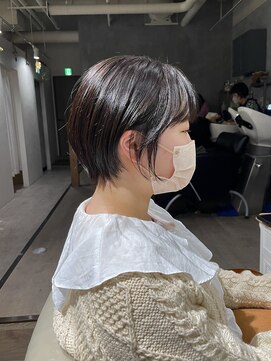 ルフトバイアンビエンテ(Luft by ambiente) 丸み可愛いショートボブ