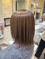 ヴィサージュプラス(VISAGE plus)&nbsp;切りっぱなしボブ×ベージュカラー