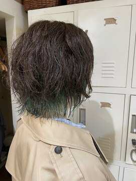 ミルコ 蕨店(milco) 癖を活かしたウルフレイヤー×インナーカラー