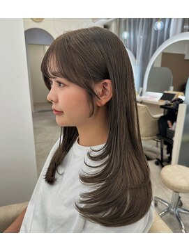 ネモネ バイ ミリー 梅田茶屋町(nemone by milly) 【梅田茶屋町】レイヤーカット×内巻き