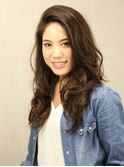 大人女子のクールグランジスタイル