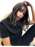 外国人風ビターグレージュ極細ハイライトロブ