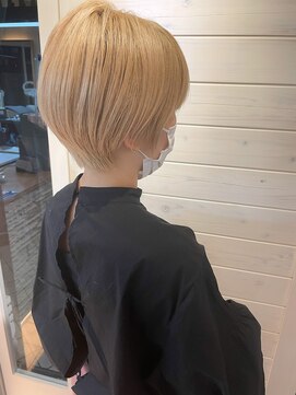 オーシャン(Ocean) ［OCEAN　Hair&Life]シースルーバング/ミニボブ/ミントアッシュ