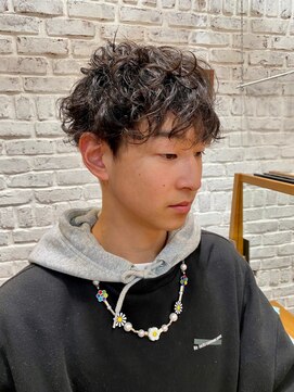 セッヂ バーバースタヂオ(SEDGE Barber Studio) ツイストスパイラルツーブロック刈り上げフェード[小岩バーバー]