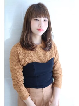 オーロ 緑地公園店(ORO) 似合わせカットアッシュブラウンの大人かわいい小顔セミディ