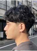 大人すっきりセンターパートパーマ