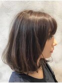 ミディアムボブパーマ×20代甘めガーリースタイル