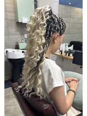 ブレイズ　braids カールブレイズ