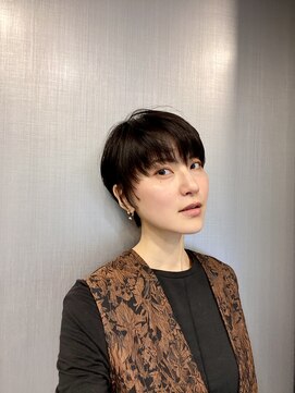 ハルキ ミナト ジャパン オオサカ(HARUKI MINATO japan OSAKA) 40代50代小顔似合わせカットくびレイヤーエモージュ大人可愛い