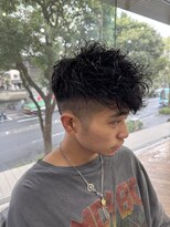 バイブアンドアネックス(VIBE & ANNEX)&nbsp;前下がり　× パーマ