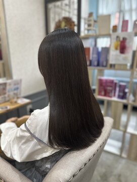 サンクチュアリー 千里山(Sanctuary) 艶カラー