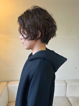 タヴィ(Tavi) ショートボブのニュアンスパーマ/癖毛パーマ/大人ショート/ボブ