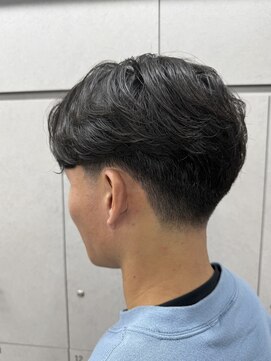 ニコ トウキョウ ロジック(nico TOKYO Logic) メンズセンターパートニュアンスパーマアップバング