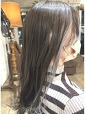 大人ガーリーダークアッシュミディアムレイヤーカットブリーチ