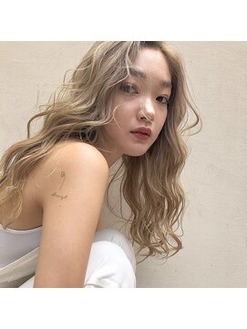 ドロシー(dorothy) ハイトーンベージュ×ニュアンス巻き