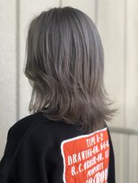 ココンヘアー(KOKON hair) レイヤーウルフスタイル×ブリーチオングレージュ