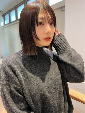 ガーデン オオタカノモリ(garden otakanomori) 20代30代40代に向けたストンと落ちるストレートボブ