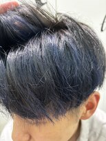 クロムトウキョウ ザ バーバー 新宿本店(CHROM TOKYO the Barber)&nbsp;インナーカラー/アッシュブルー/ブリーチ/オシャレ染め