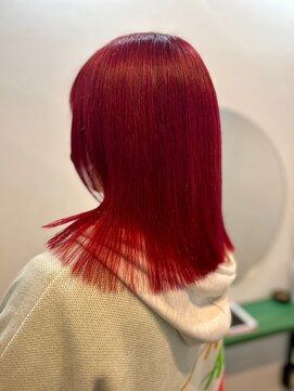 レーヴ(Reve) チェリーレッド×ミディアムボブ