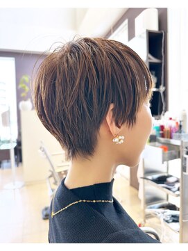 ワイボンドヘアー(Y bond hair) ベリーショート