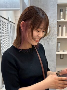 ポジ(poji) 切りっぱなしボブ　質感ストレート　カット　顔まわり　艶髪