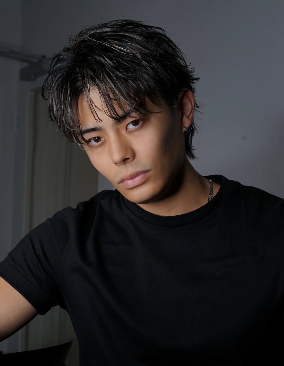 アストラ(ASTRA) MEN’S HAIR/サーフカール/刈り上げセンターパート