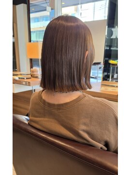 フロア(FLOOR) 切りっぱなし×ストレート×ベージュカラー