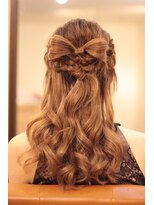 レアリス ヘアーデザイン(REALIS hair design) リボン付き ハーフアップ